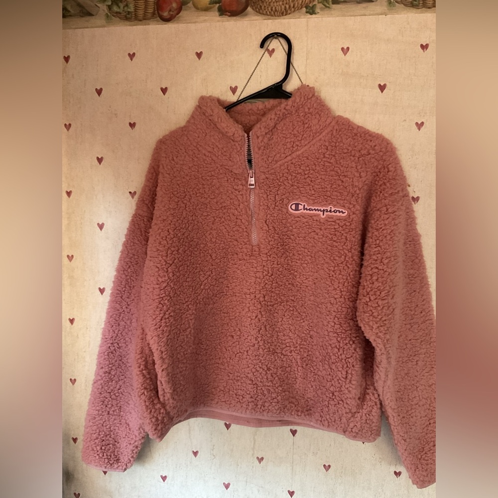 Champion Pullover Top